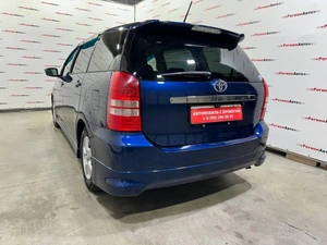 Минивэн Toyota Wish 2005 года, 765000 рублей, Красноярск