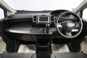 Минивэн Honda Freed 2010 года, 1189000 рублей, Новосибирск