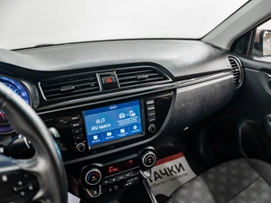 Седан Kia Rio 2018 года, 1470000 рублей, Красноярск