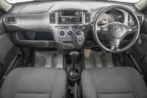 Универсал Toyota Succeed 2002 года, 499000 рублей, Барнаул