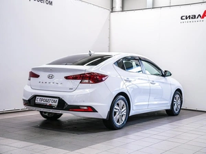 Седан Hyundai Elantra 2019 года, 1579000 рублей, Красноярск