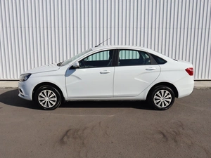 Седан ВАЗ (LADA) Vesta 2018 года, 840000 рублей, Брянск