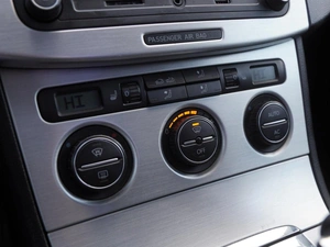 Седан Volkswagen Passat 2009 года, 860000 рублей, Волгоград