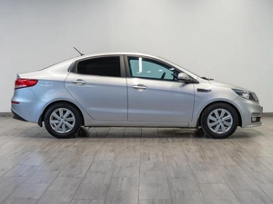 Седан Kia Rio 2015 года, 1149000 рублей, Саратов