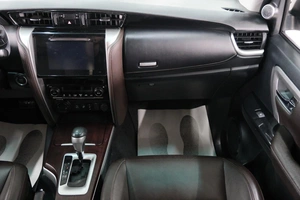 Внедорожник Toyota Fortuner 2019 года, 4219000 рублей, Омск