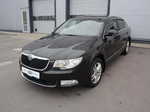 Седан Skoda Superb 2012 года, 1010000 рублей, Железногорск