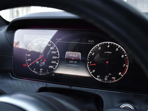 Седан Mercedes-benz E-класс 2019 года, 3300000 рублей, Краснодар