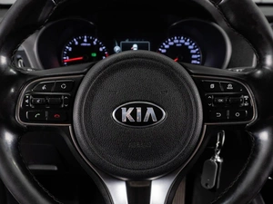 Седан Kia Optima 2017 года, 1489000 рублей, Тюмень