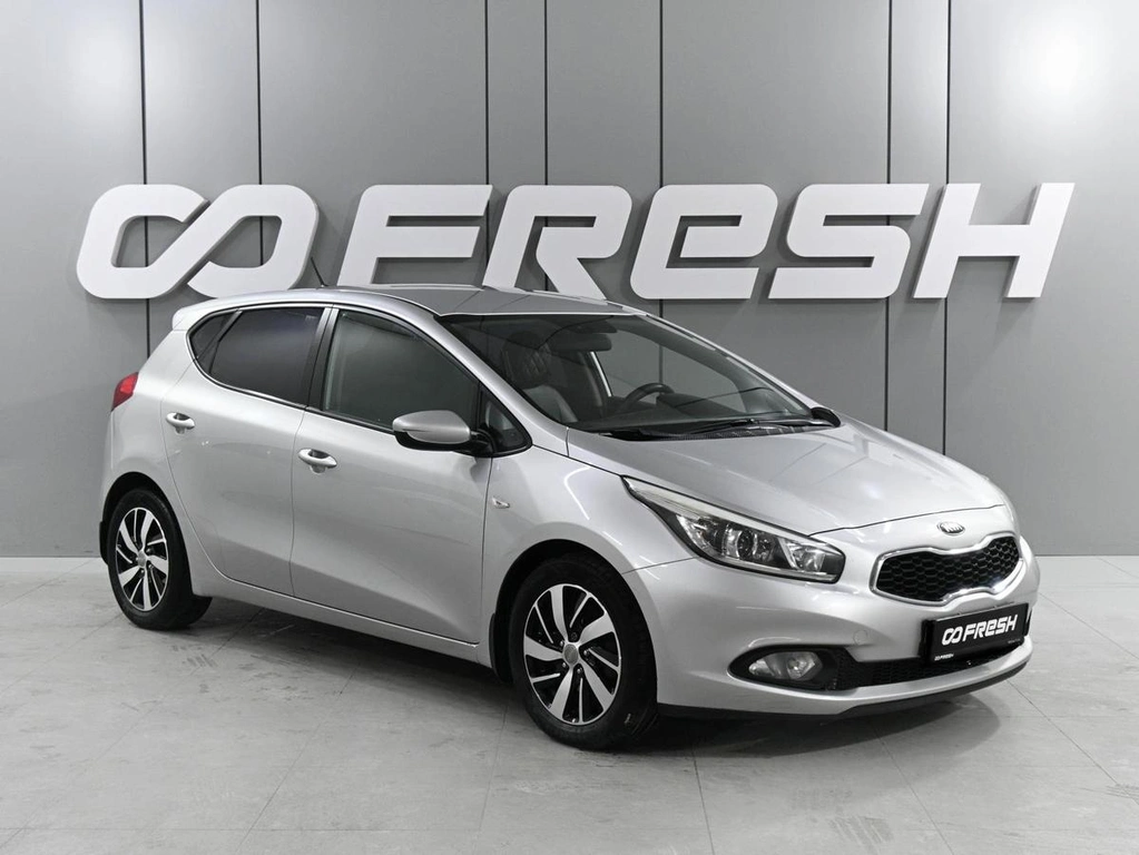 Хетчбэк Kia Ceed 2013 года, 1029000 рублей, Аксай