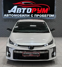 Хетчбэк Toyota Prius PHV 2018 года, 2357000 рублей, Красноярск