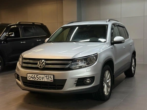 Внедорожник Volkswagen Tiguan 2016 года, 1497000 рублей, Красноярск