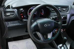 Хетчбэк Kia Rio 2013 года, 908000 рублей, Солонцы