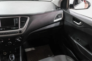 Седан Hyundai Solaris 2020 года, 1399000 рублей, Новокузнецк