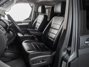 Минивэн Volkswagen Multivan 2018 года, 4770000 рублей, Тюмень