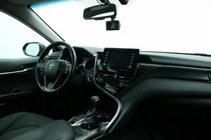 Седан Toyota Camry 2021 года, 2790000 рублей, Красноярск