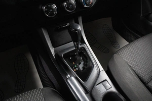 Седан Toyota Corolla 2013 года, 1229000 рублей, Сургут