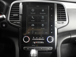 Седан Renault Samsung SM6 2016 года, 1598100 рублей, Казань
