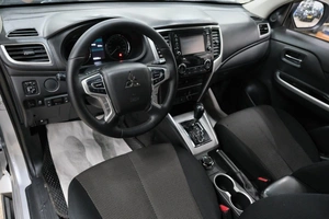 Пикап Mitsubishi L200 2021 года, 2819000 рублей, Омск