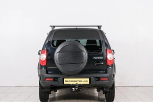 Внедорожник Chevrolet Niva 2017 года, 829000 рублей, Красноярск