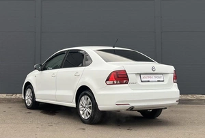 Седан Volkswagen Polo 2015 года, 780000 рублей, Солонцы