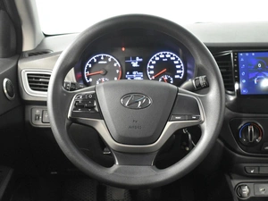 Седан Hyundai Solaris 2019 года, 1098900 рублей, Казань