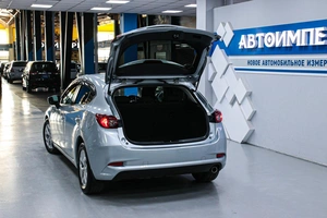 Седан Mazda Axela 2017 года, 1378000 рублей, Солонцы
