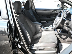Хетчбэк Nissan Leaf 2017 года, 1358000 рублей, Кирилловка