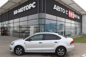 Седан Volkswagen Polo 2016 года, 1160000 рублей, Мирное