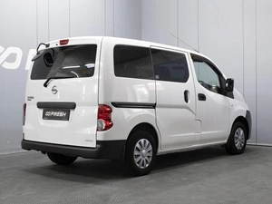 Фургон Nissan NV200 2015 года, 1240000 рублей, Омск