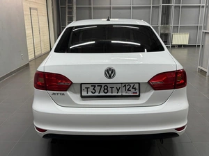 Седан Volkswagen Jetta 2012 года, 1047000 рублей, Красноярск
