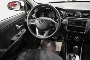 Хетчбэк Kia Rio 2012 года, 799000 рублей, Новокузнецк