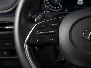 Седан Hyundai Sonata 2023 года, 3275000 рублей, Омск