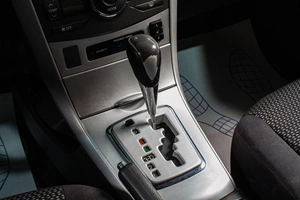 Седан Toyota Corolla 2011 года, 1199000 рублей, Сургут