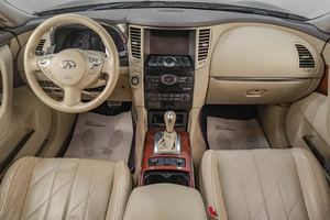 Внедорожник Infiniti QX70 2015 года, 2789000 рублей, Челябинск