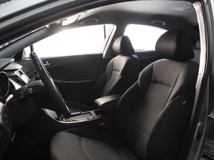 Седан Hyundai Sonata 2012 года, 1078000 рублей, Омск