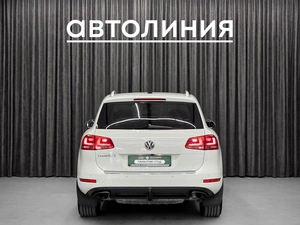 Внедорожник Volkswagen Touareg 2011 года, 1950000 рублей, Красноярск