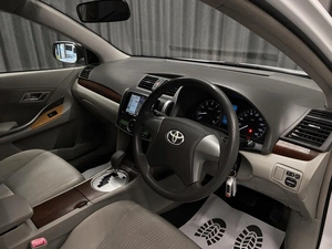 Седан Toyota Premio 2011 года, 1050000 рублей, Красноярск