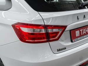 Универсал ВАЗ (LADA) Vesta 2019 года, 900000 рублей, Красноярск