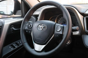 Внедорожник Toyota RAV4 2013 года, 1989000 рублей, Омск