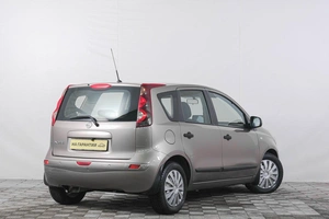 Хетчбэк Nissan Note 2012 года, 889000 рублей, Кемерово