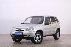 Внедорожник Chevrolet Niva 2010 года, 469000 рублей, Омск