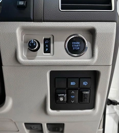 Внедорожник Toyota Land Cruiser Prado 2019 года, 4677000 рублей, Красноярск