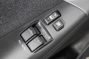 Седан Toyota Corolla 2002 года, 599000 рублей, Барнаул