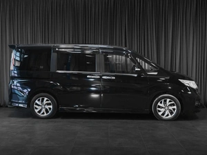 Минивэн Honda Stepwgn 2015 года, 1878000 рублей, Тюмень