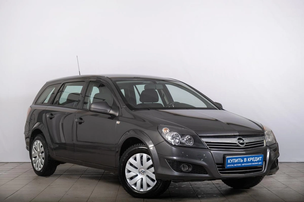 Универсал Opel Astra 2010 года, 639000 рублей, Томск