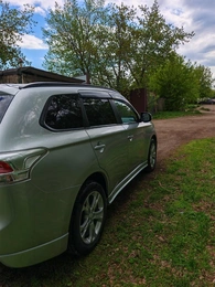 Внедорожник Mitsubishi Outlander 2013 года, 1550000 рублей, Красноярск