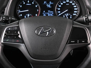 Седан Hyundai Elantra 2017 года, 1649000 рублей, Аксай