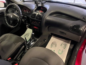 Седан Peugeot 206 2009 года, 419000 рублей, Красноярск