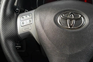 Седан Toyota Corolla 2008 года, 849000 рублей, Тюмень