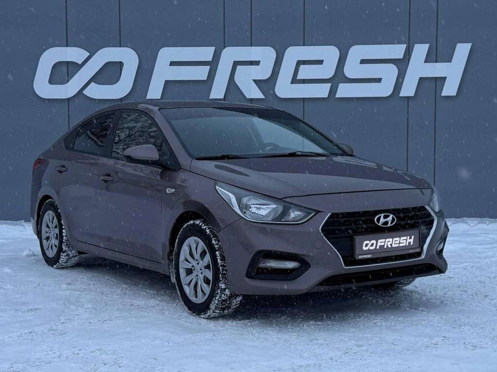 Седан Hyundai Solaris 2018 года, 999000 рублей, Ижевск